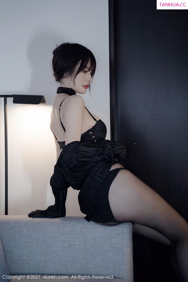 Arude薇薇  [XiuRen]高清写真图 2021.10.19 No.4080 Arude薇薇第49张图片